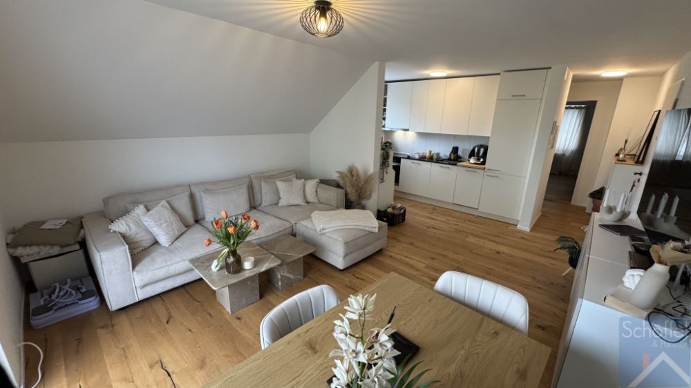 Stadtnahe Wohnung - Wohnzimmer