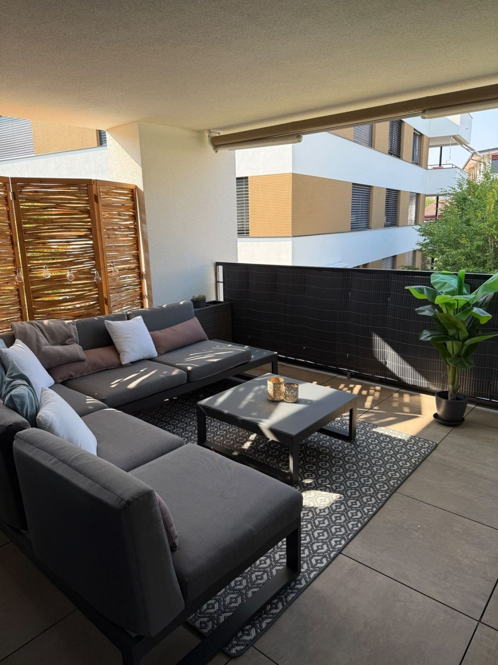 Moderne 4.5 Zimmer-Neubauwohnung - Bild 2