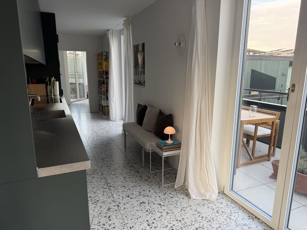 Helle 3½-Zimmer-Attikawohnung mit drei Balkonen und Weitsicht - Zürich ...
