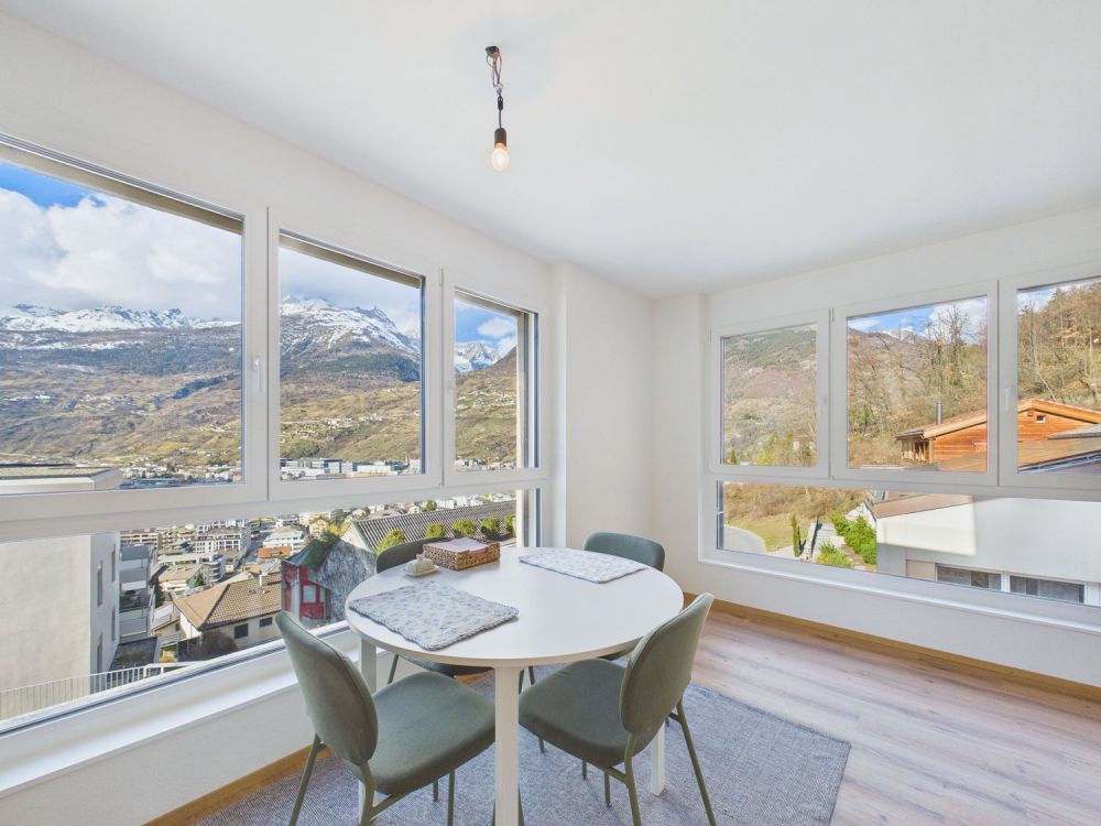 Wohnkomfort in Visp – helle 3.5-Zimmer Wohnung mit herrlichem Ausblick - Bild 1
