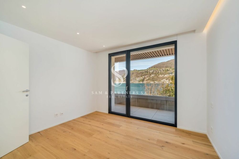 Nuova villa con vista lago - Bild 13
