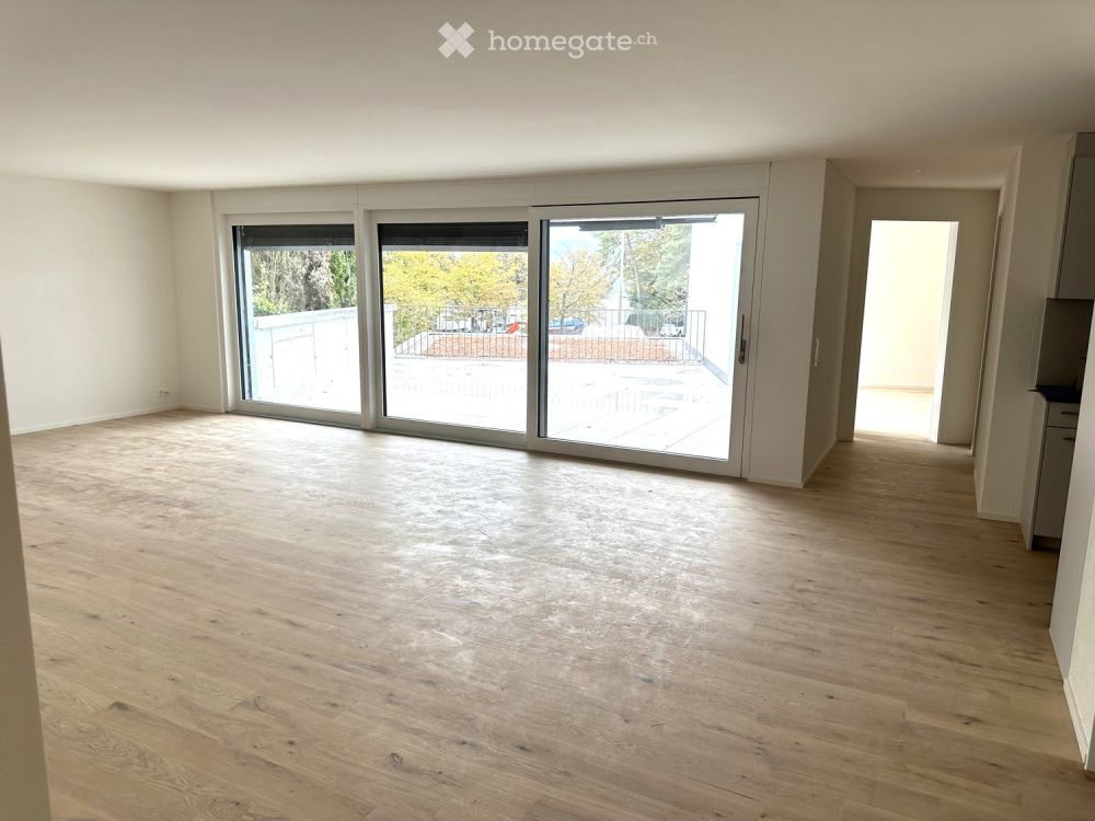 Moderne 2.5-Zimmer-Terrassenwohnung an schöner Seelage - Bild 1