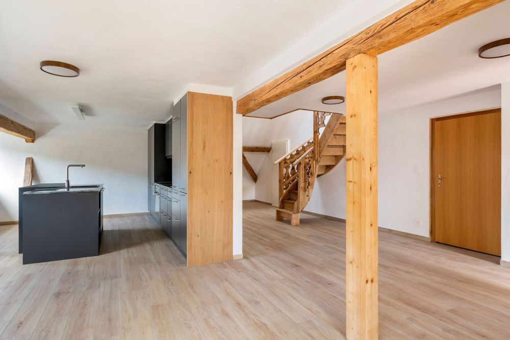 Duplex neuf et meublé —  5.5 pièces (3 chambres + mezzanine) — env. 128 m² + loggia — Courfaivre - Bild 2