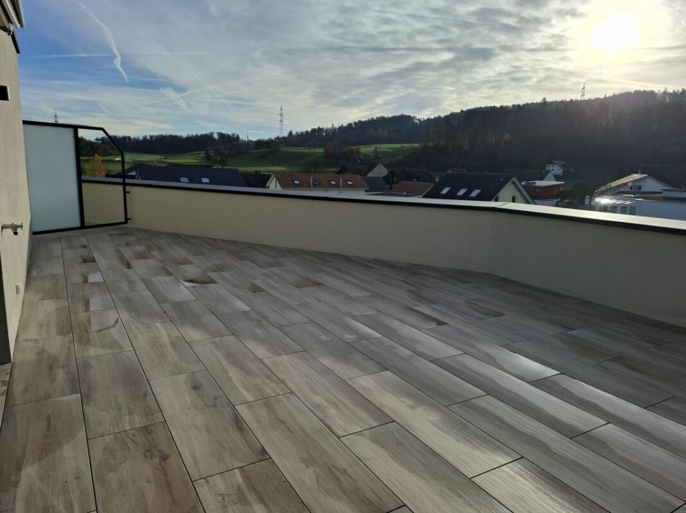 2.5 Zi-Attika Wohnung in einem NEUBAU mit grosser Terrasse 52 m², Zweitvermietung - Bild 6