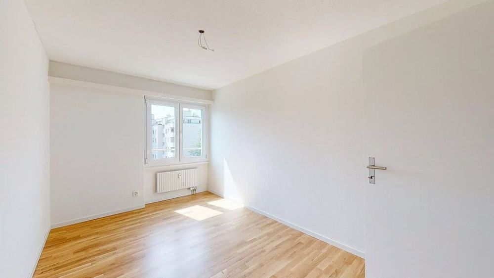 kernsanierte 5.5 Zimmer-Wohnung in grüner Umgebung! - Zimmer