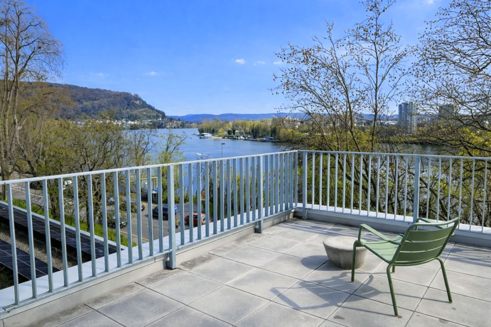 Grosszügige Maisonette-Wohnung am Rhein mit industriellem Charme - Bild 10