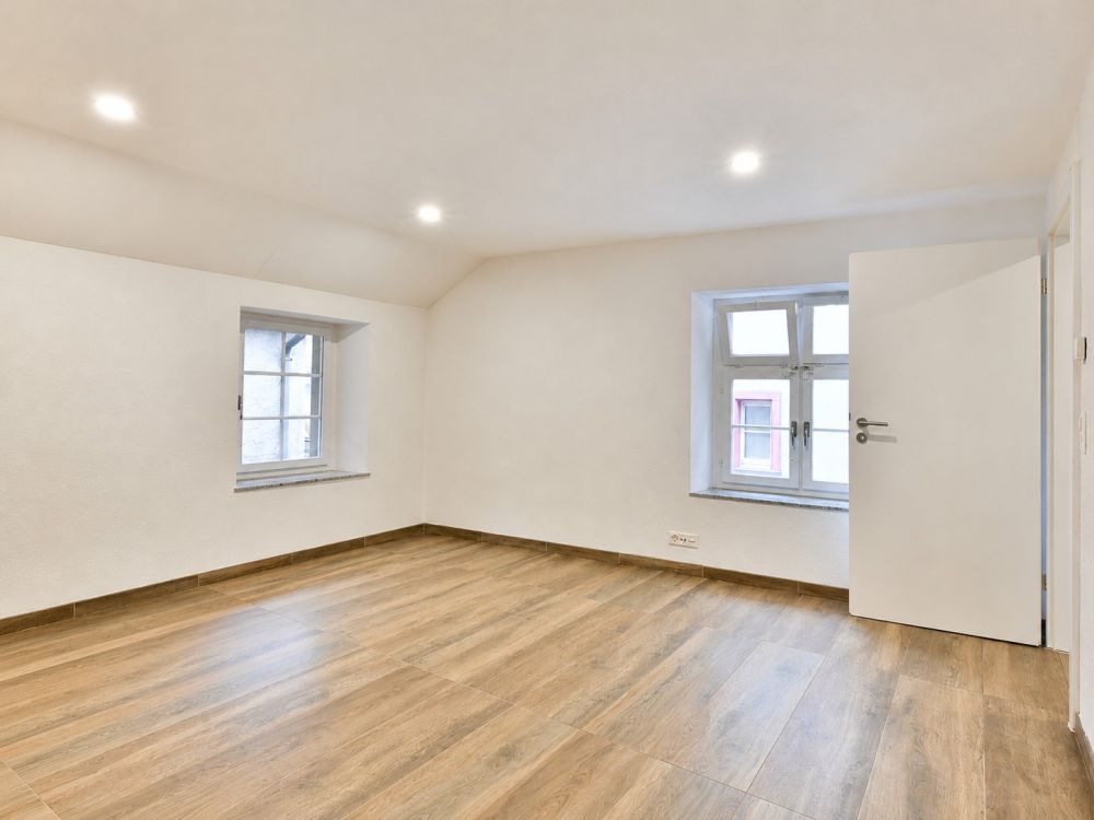 3.5 Zi Maisonette-Dachwohnung mit Galerie in der Altstadt Laufenburg - Bild 7