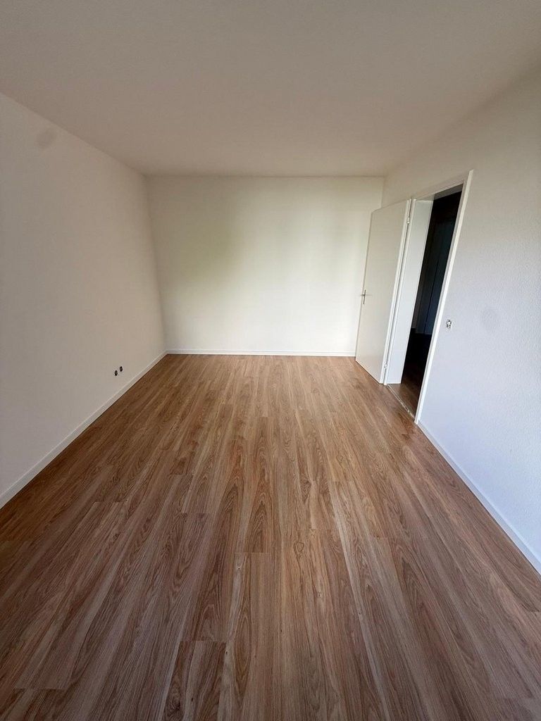 Charmante 3-Zimmer-Wohnung mit grossem Balkon und Blick ins Grüne - 0e77d80d-7486-4bce-bc45-e7fa8162af41.JPG
