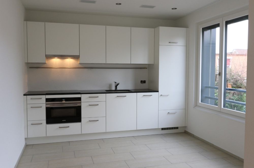 Moderne 2.5 Zimmerwohnung an zentraler Lage  Nähe Bahnhof - Küche