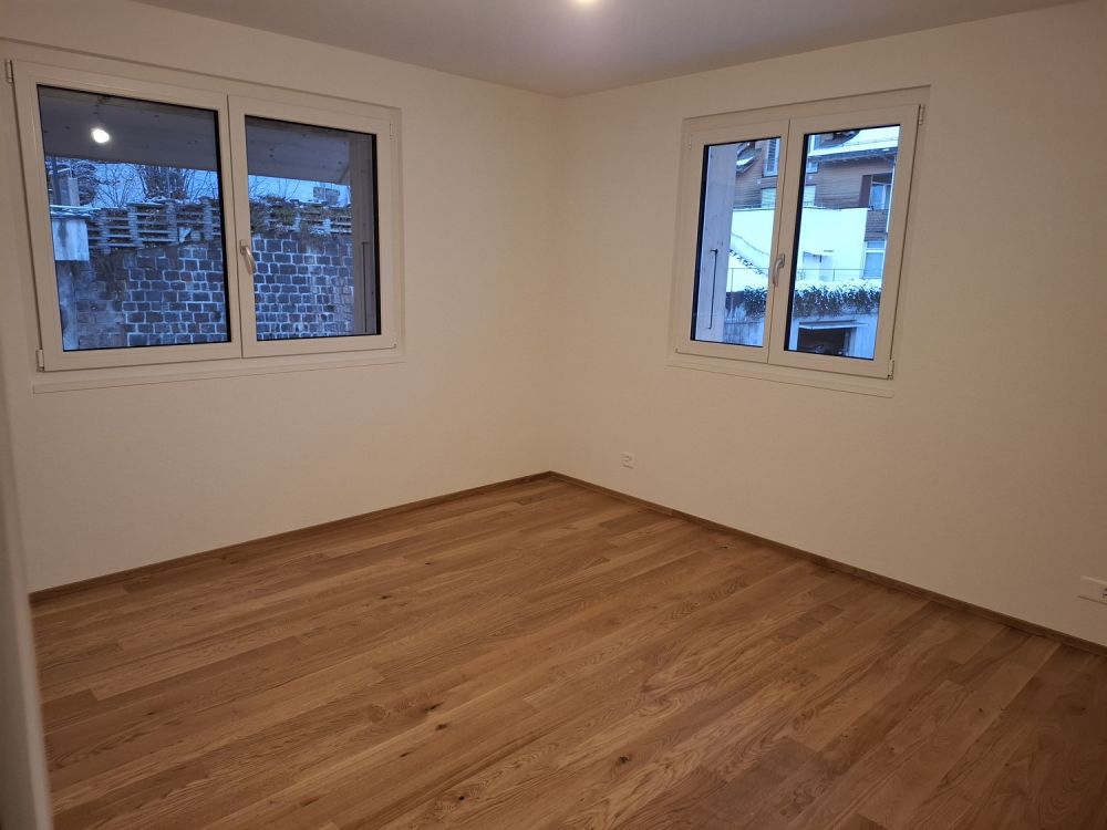 Vermietung von neuer, moderner 3.5 Zimmerwohnung an Südhanglage mit Blick ins Grüne. - Zimmer