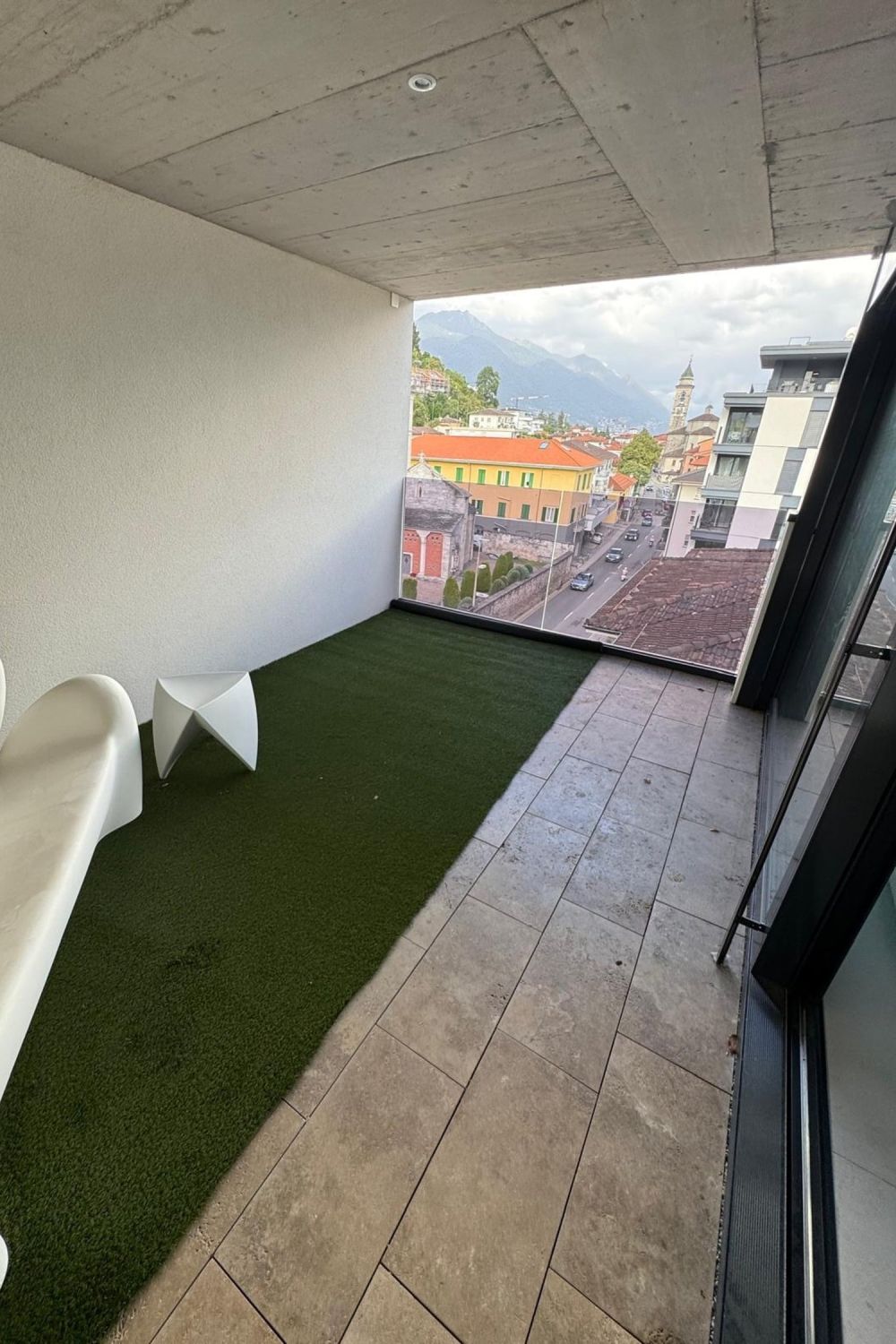 Moderno 2,5 con terrazza subito disponibile anche arredato - Bild 5
