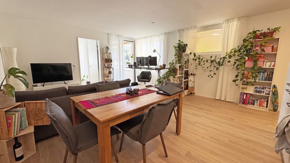 2.5 Zimmerwohnung  mit eigenem Waschturm - Bild 2