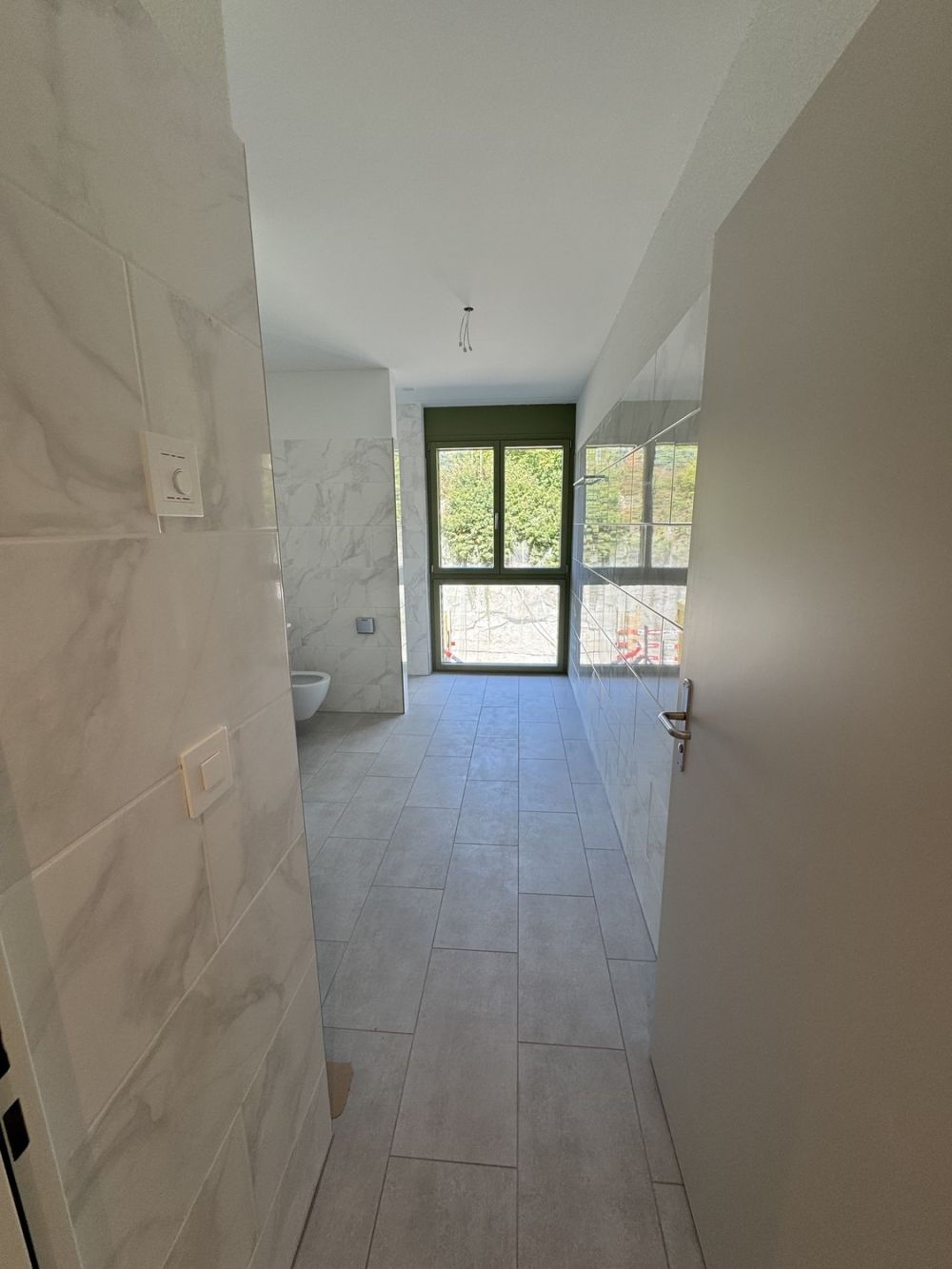 Beautiful brand new 3 1/2 with view to the Töss - Bild 4