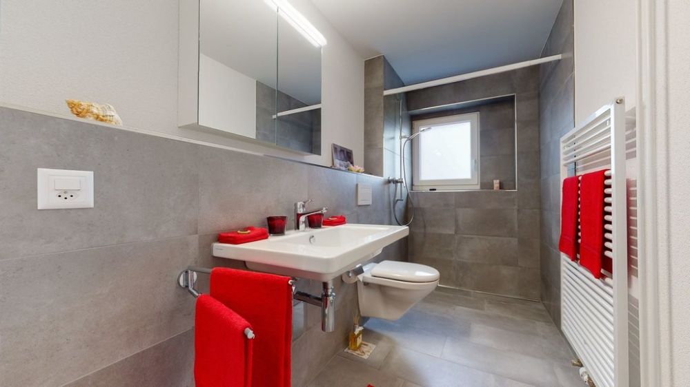Schöne, zentral gelegene Neubau-Wohnung - Badezimmer