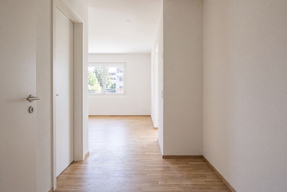 Erstbezug von moderner 3.5-Zimmer-Wohnung mit grosszügigem Balkon! - Bild 2