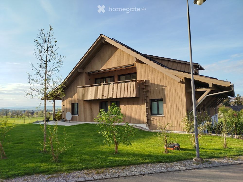 Moderne helle 3.5-Zimmer-Wohnung in ruhiger Lage in Gachnang - Bild 1