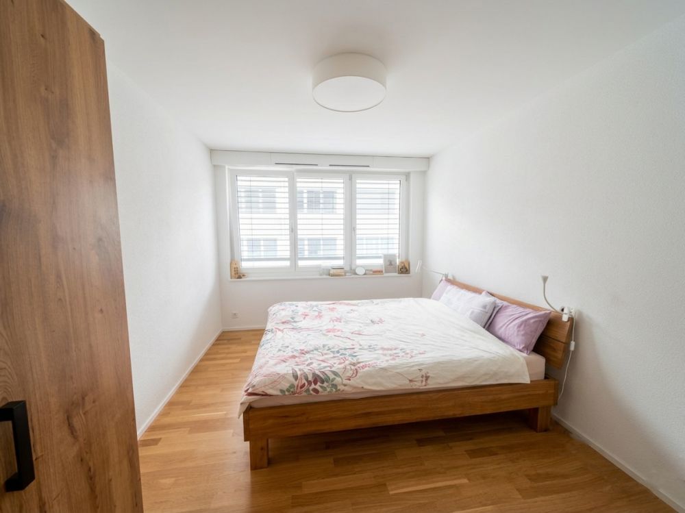 Moderne Wohnung an zentraler Lage - Schlafzimmer Bearbeitet