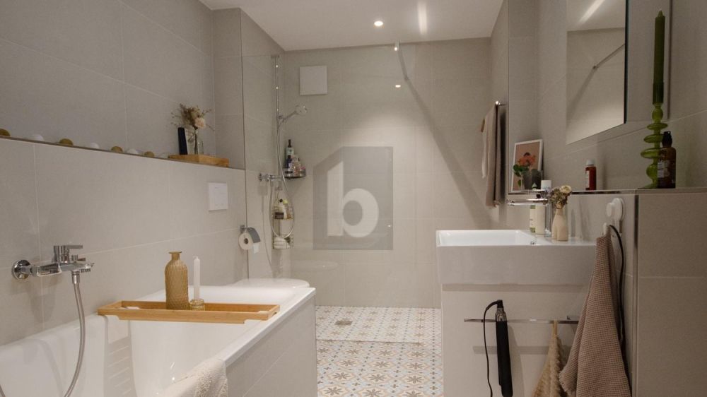 CHARMANT, SONNIG UND TOP-MODERN - Bild 4