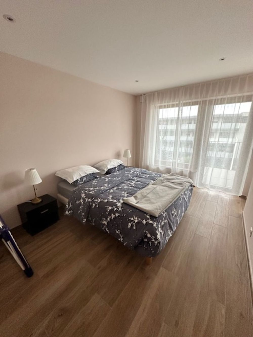 Nyon - à  louer appartement neuf et meublé à quelques pas du centre ville et de la gare - Bild 4