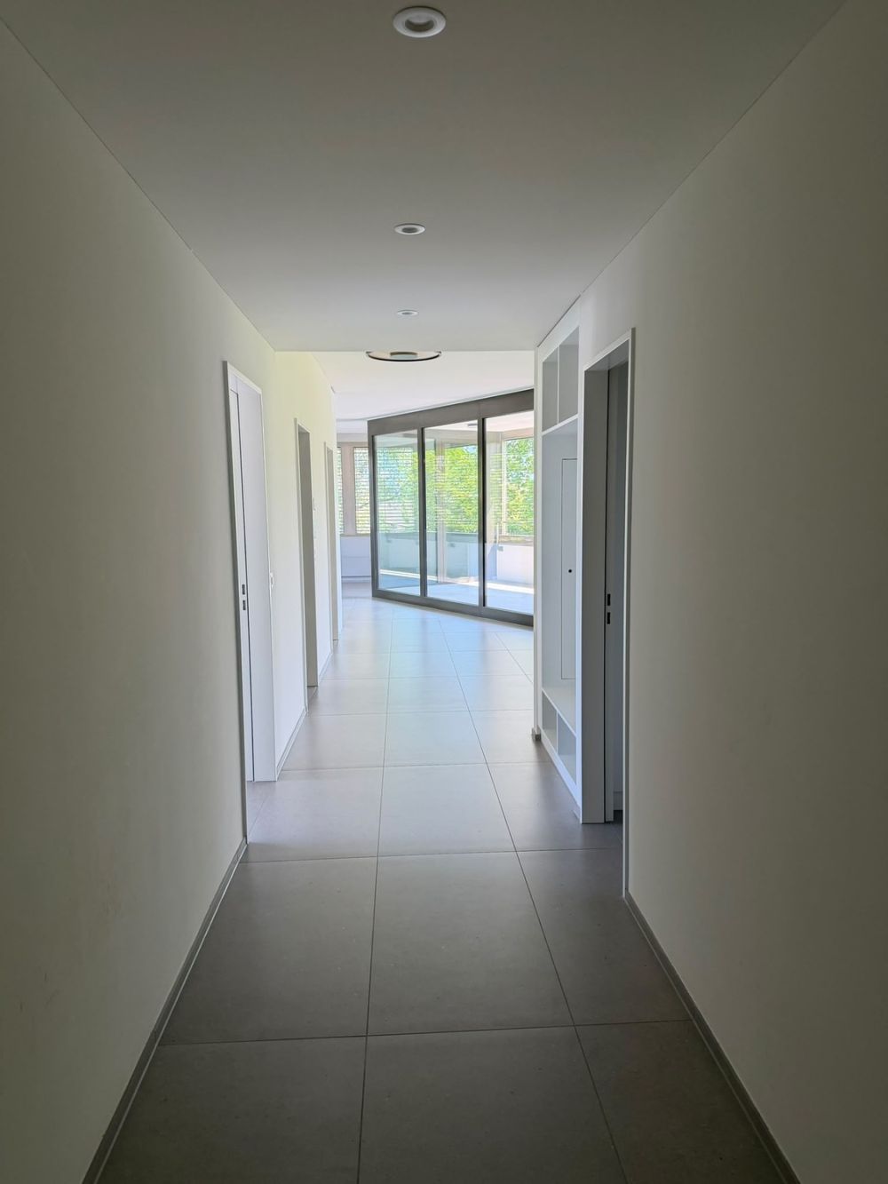 4.5-Zimmer helle und moderne Wohnung - Bild 2