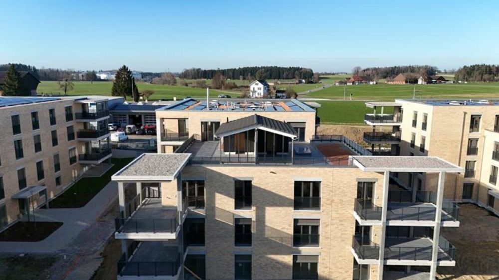 Ganz oben. Ganz frei. Ganz Zuhause - exklusive 3.5-Zi.-Attikawohnung in Berg - Bild 10