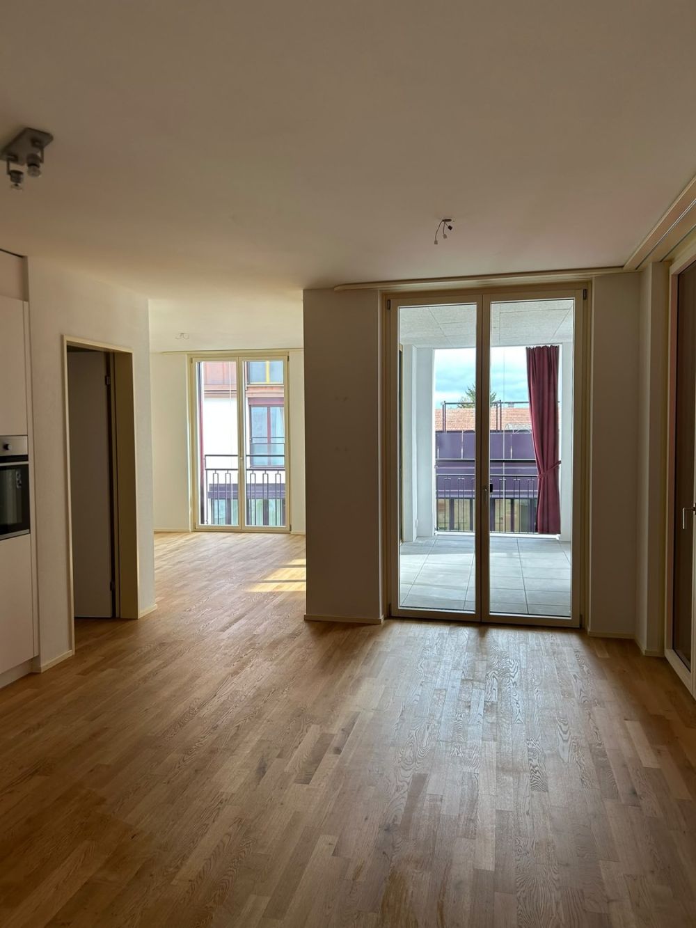 Moderne 3.5-Zimmer-Wohnung direkt am Bahnhof Wil SG - Bild 1