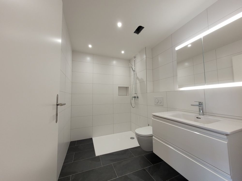 Moderne 2.5-Zimmer-Wohnung mit Balkon - Bild 7