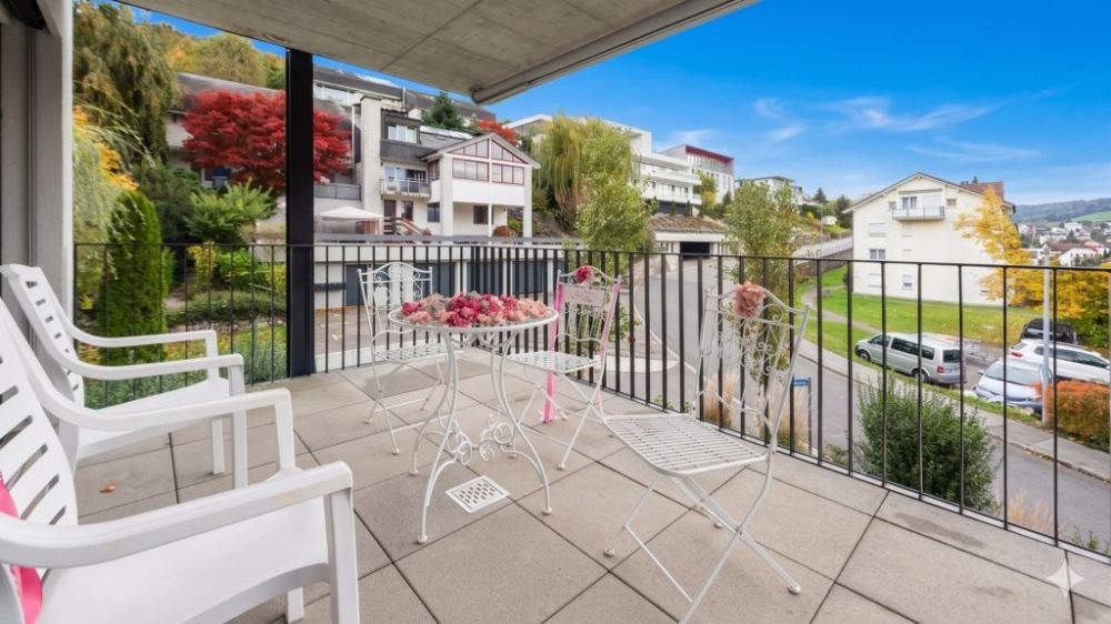 GEMÜTLICHE UND GROSSZÜGIGE 3.5 ZIMMER-WOHNUNG IN REBSTEIN - Bild 10