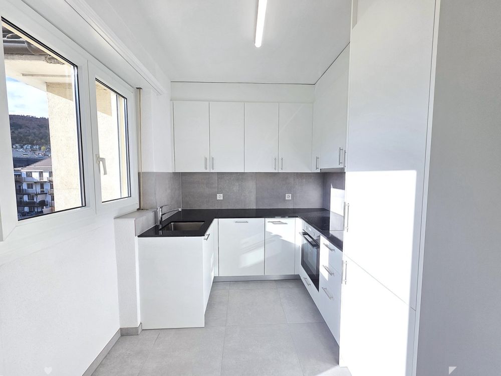 ERSTVERMIETUNG nach Komplettsanierung: Sonnige 5.5-Zi-Wohnung im Zentrum - Bild 4