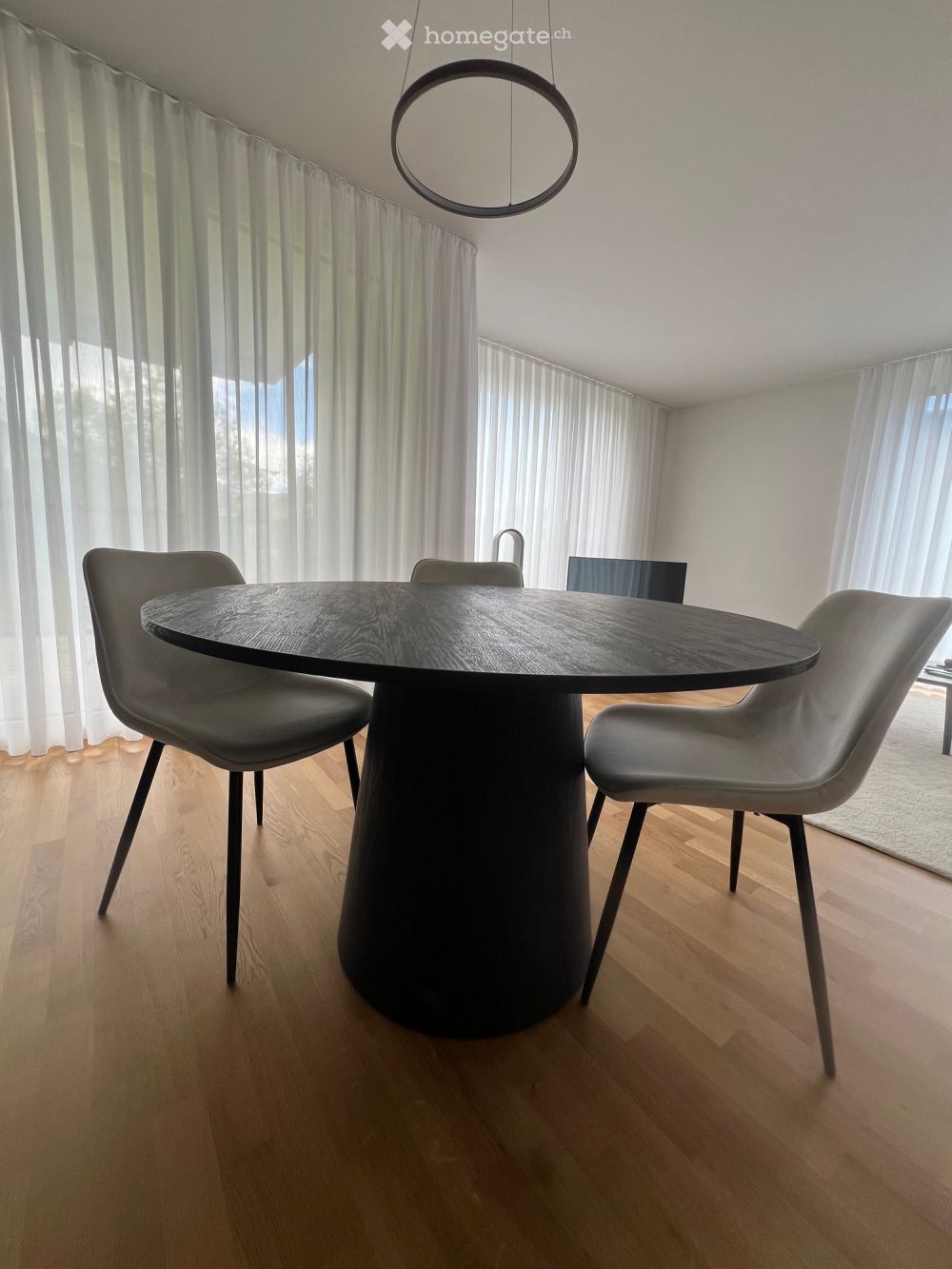 Moderne 2.5-Zimmer-Neubauwohnung mit Balkon in Root - Bild 1