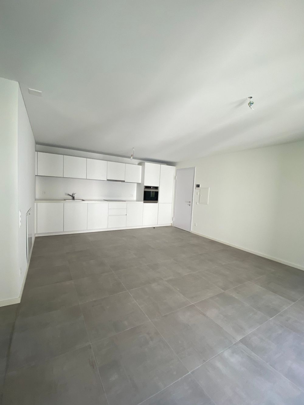 APP n 11 Charmantes 3-Zimmer-Apartment mit Bergblick in Iragna - Bild 1