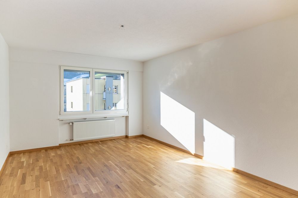 Schöne 4.5 Zimmerwohnung zu vermieten - Schlafzimmer