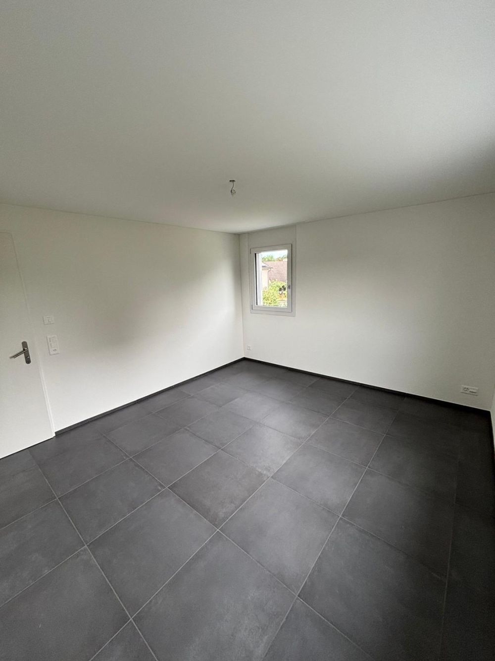 Moderne 2.5-Zimmer-Neubauwohnung mit grossem Balkon & Tiefgaragenparkplatz in Bülach - Bild 9