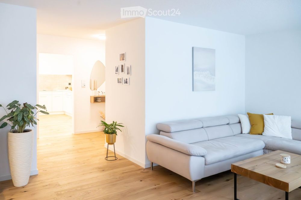 helle, grosszügige 4.5 Zimmerwohnung - Bild 3
