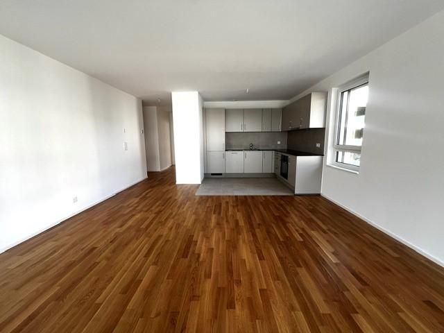 Magnifique appartement de 2,5 pièces situé au 2 étage, offrant un spacieux balcon ( D204 ) - Appartement 2.5 pièces - image - 2