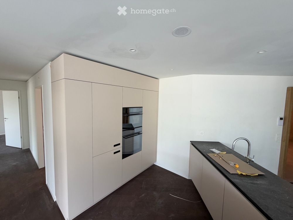 Moderne 4.5-Zimmer-Wohnung im 23. Stock mit atemberaubendem Ausblick auf See und Alpenpanorama - Bild 9
