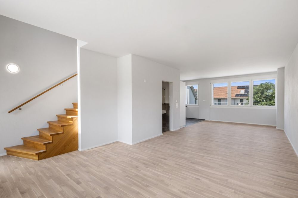 Erstvermietung nach Sanierung - Wohnbereich