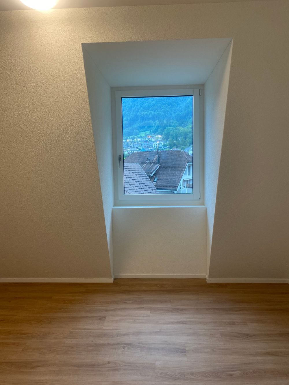 Erstvermietung 2.5-Zimerwohnung -  mit grosszügigem Grundriss - Bild 6