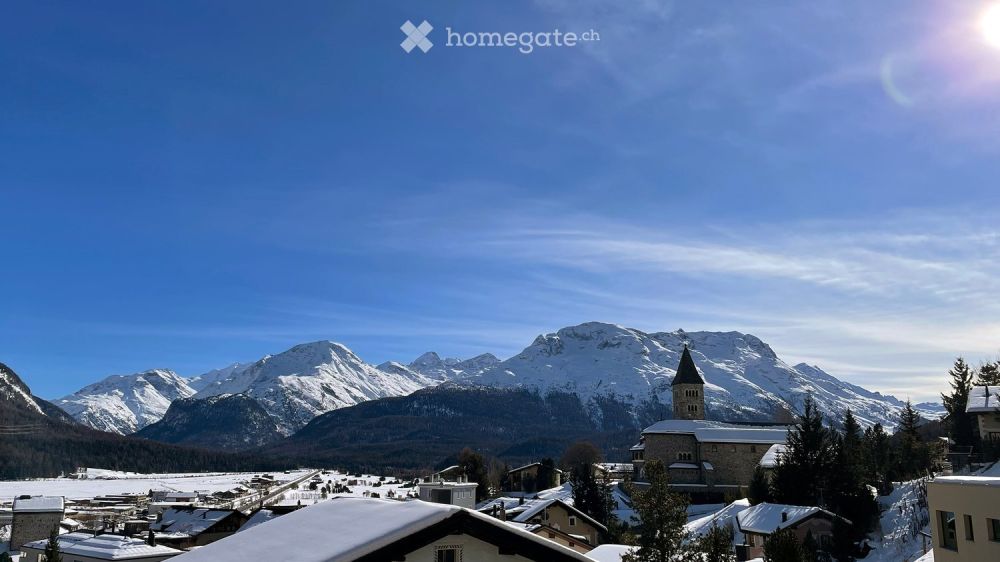 Moderne 3.5-Zimmer-Dachwohnung in Samedan mit Traumaussicht - Bild 2