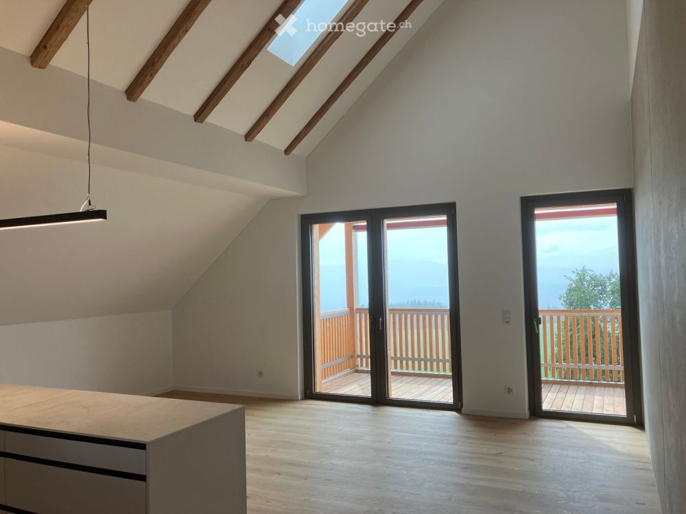 3.5-Zimmer-Dachwohnung mit grossartigem Panorama & Eigentumsstandard - Bild 3