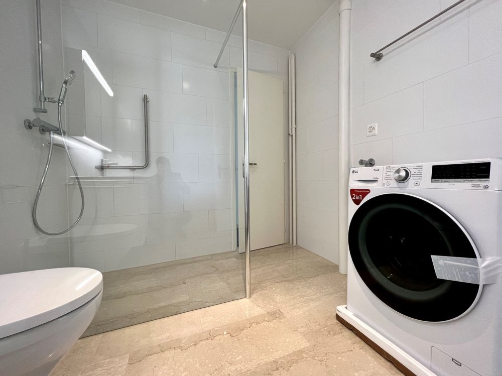 ***GELEGENHEIT*** - TOP sanierte 4 1/2 Zwg mit grossem Balkon - Bild 3