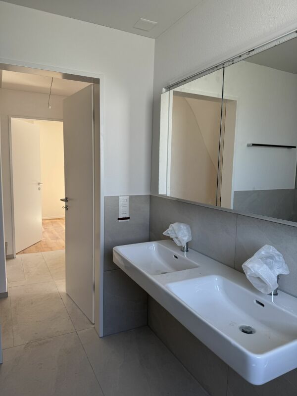 Neu-Modern-Bezugsbereit - Bild 10