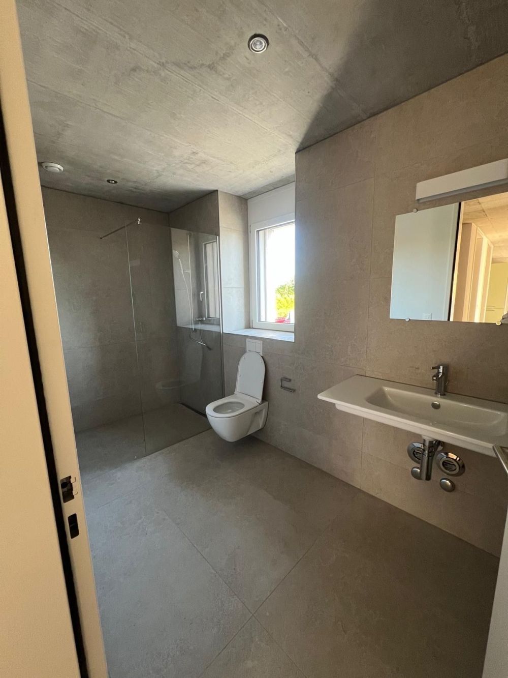 Ab 1.12. - 80 m2 grosse, tolle 3.5 Zi Wohnung mit 17 m2 Terrasse/Balkon - Bild 13