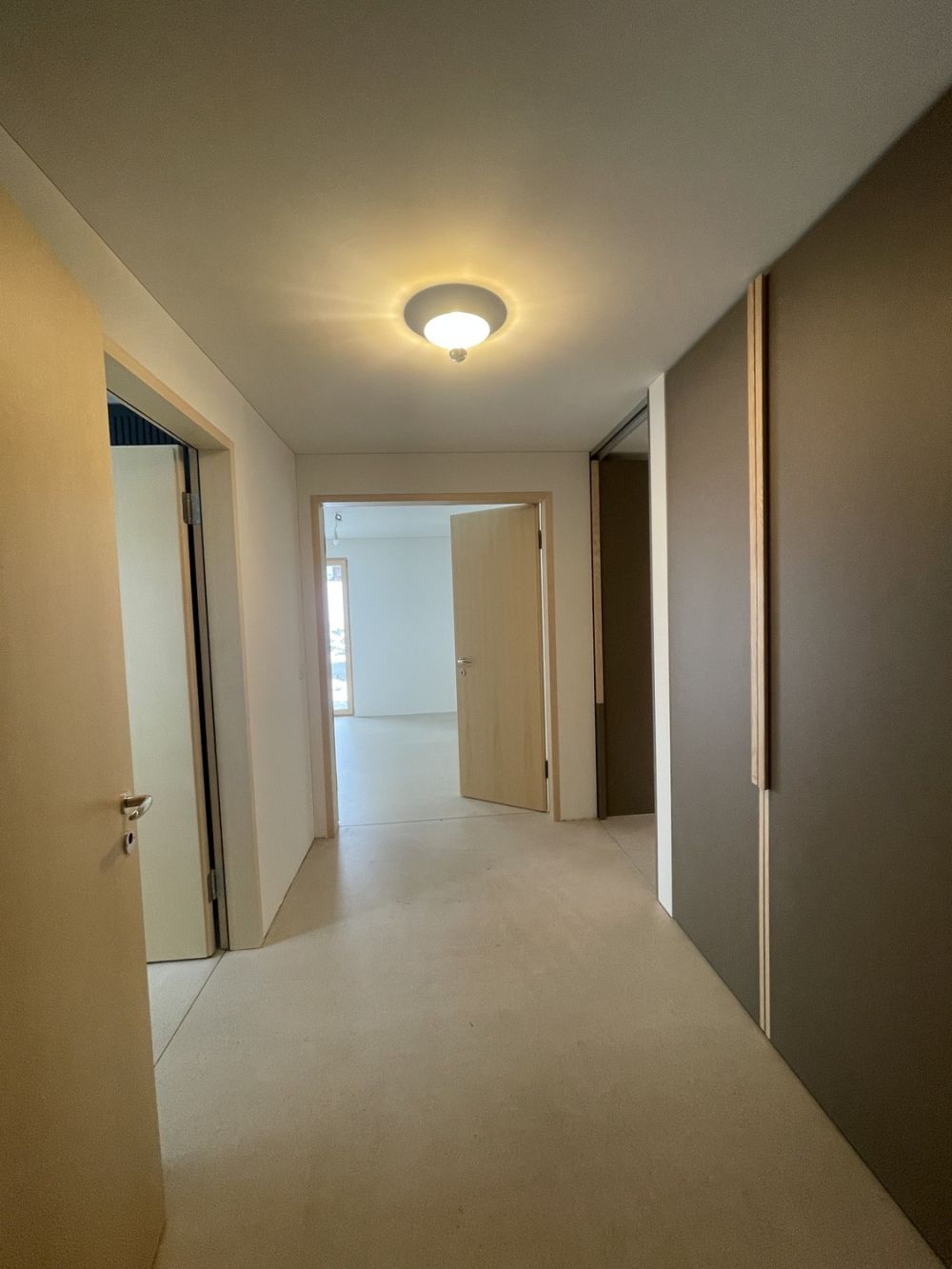 *Erstvermietung* neue Familienwohnung mit grossem naturnahem Garten - Bild 8