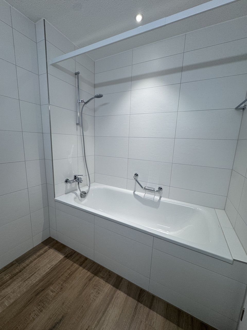 Avenches, à louer, appartement neuf de 3.5 pièces de 82 m2 avec balcon - Bild 7