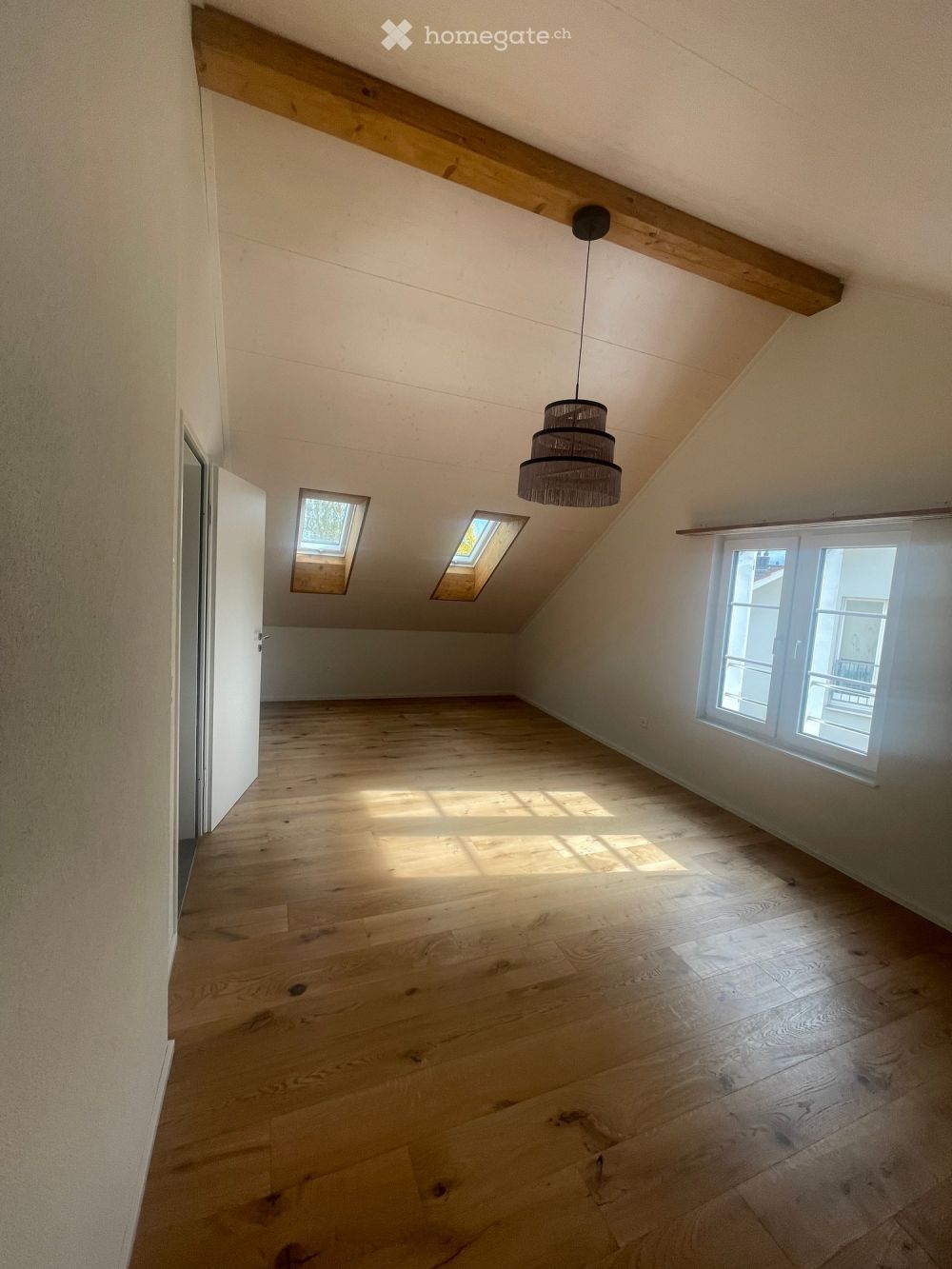 Moderne 4.5-Zimmer-Dachwohnung in Riedikon mit Balkon und schöner Aussicht - Bild 10