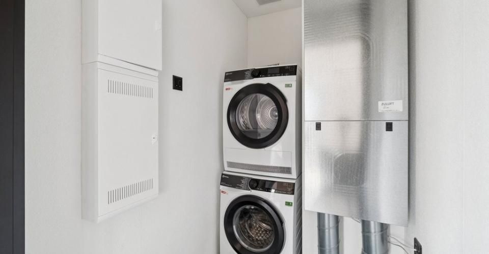 Attraktive und charmante Neubauwohnung mit Sitzplatz an bester Lage - Appartement 2.5 pièces - image - 4