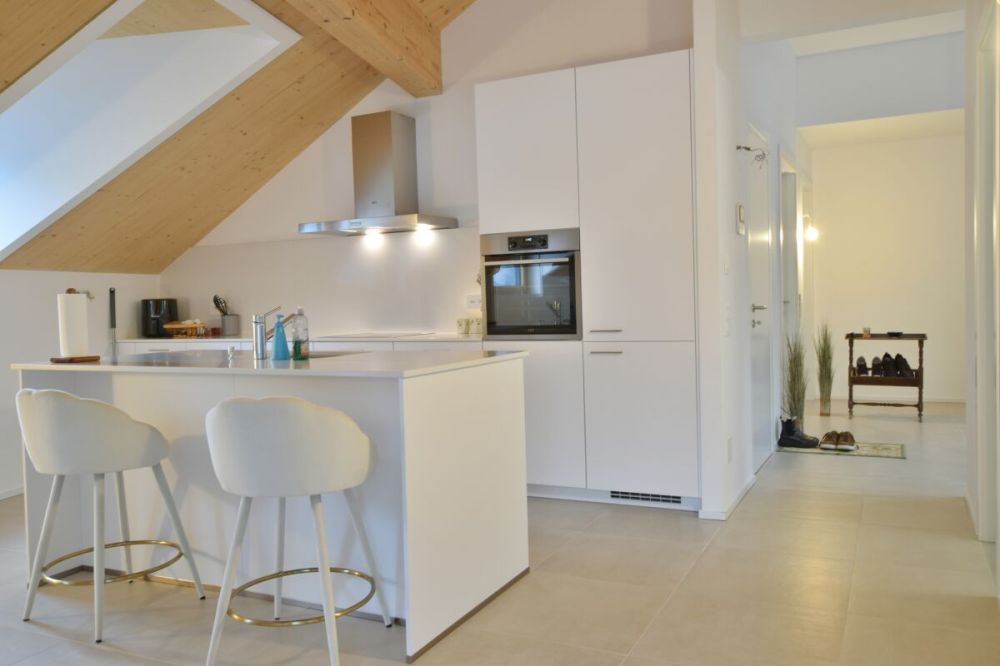 Prestigöse 3,5-Zimmer-Attikawohnung - Bild 1