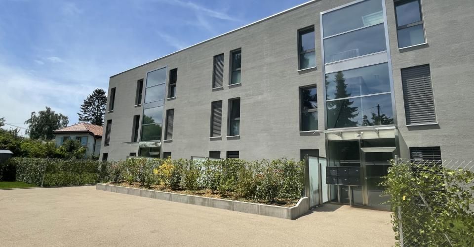 Rez de chaussée avec jardin privatif - Appartement 4 pièces - image - 5