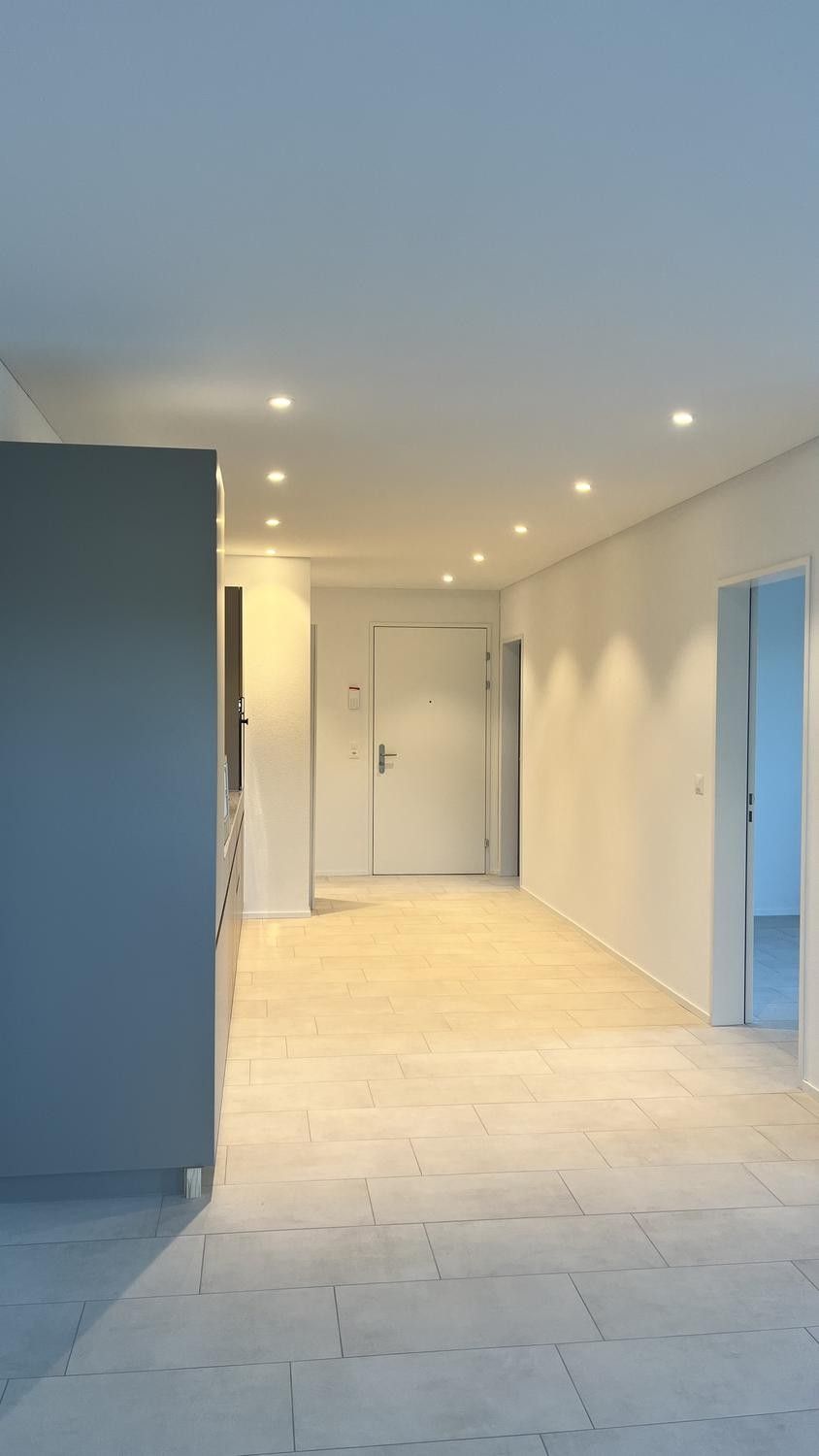 Erstvermietung: helle 2.5-Zimmer-Neubauwohnung mit Balkon in Eschenz - Bild 1